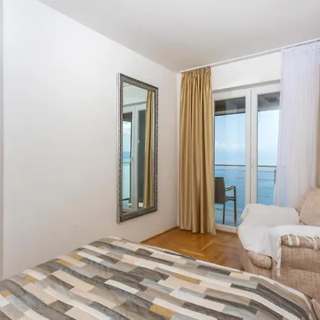 Zora 1 By Guide Apartment *